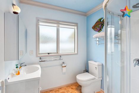 Photo of property in 21 Woodland Mews, Wainuiomata, Lower Hutt, 5014