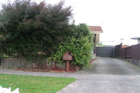Photo of property in 12 Hillcrest Drive, Kelvin Grove, Palmerston North, 4414