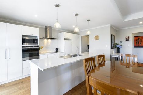 Photo of property in 94 Moffat Road, Bethlehem, Tauranga, 3110