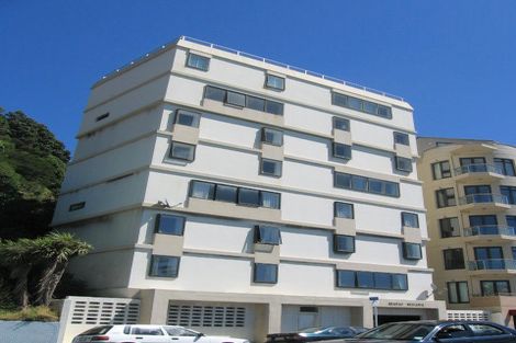 Photo of property in Matai Moana, 1/178 Oriental Parade, Oriental Bay, Wellington, 6011