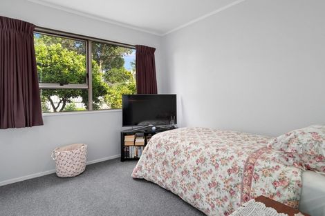 Photo of property in 17 Endeavour Avenue, Welcome Bay, Tauranga, 3112