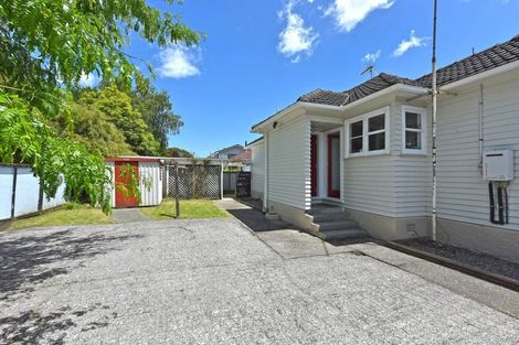 Photo of property in 13 Heretaunga Square, Silverstream, Upper Hutt, 5019