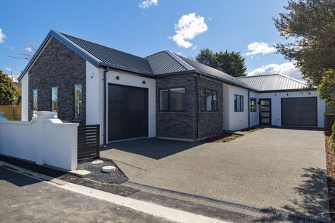 Photo of property in 121a Glandovey Road, Strowan, Christchurch, 8052