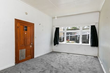 Photo of property in 60 Roxburgh Street, Mount Victoria, Wellington, 6011