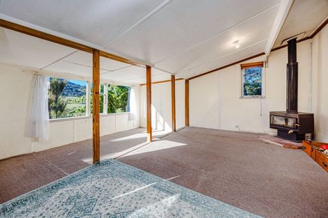 Photo of property in 21 Huia Dam Road, Huia, Auckland, 0604