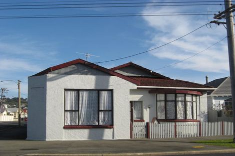 Photo of property in 1 Hargest Crescent, Saint Kilda, Dunedin, 9012