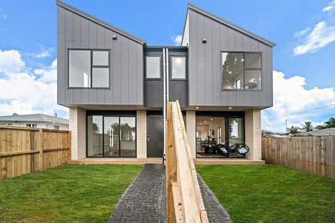 Photo of property in 94e Swanson Road, Henderson, Auckland, 0610