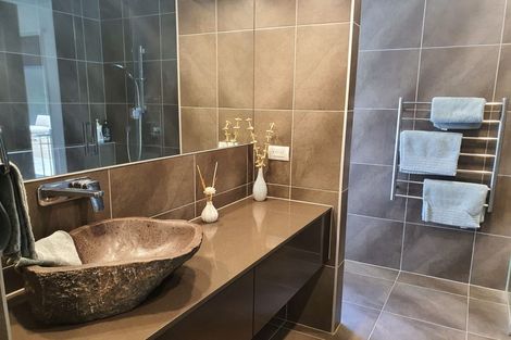 Photo of property in 2 Bressay Way, Waikanae, 5036