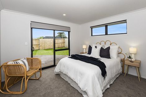 Photo of property in 71 Kaurinui Crescent, One Tree Point, 0118