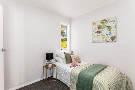 Photo of property in 23 Cumberland Grove, Cannons Creek, Porirua, 5024