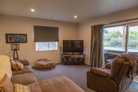 Photo of property in 8 Ngahana Place, Turangi, 3334