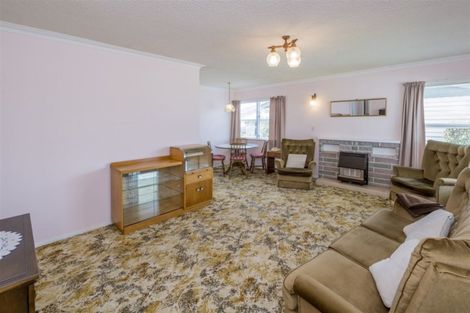 Photo of property in 33 Rugby Street, Levin, 5510