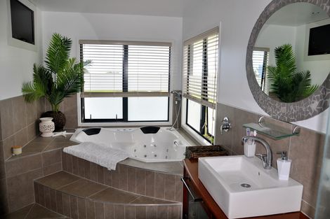 Photo of property in 35 Mayor View Terrace, Waihi Beach, 3611