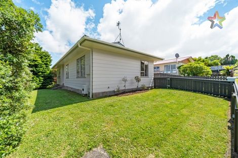 Photo of property in 3 Kaitangata Crescent, Kelson, Lower Hutt, 5010