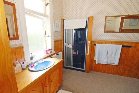 Photo of property in 31 Cambridge Terrace, Masterton, 5810