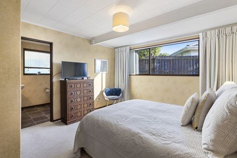 Photo of property in 2 Connell Street, Waverley, Dunedin, 9013