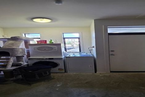 Photo of property in 11/2 Armoy Drive, East Tamaki, Auckland, 2016