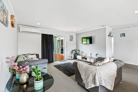 Photo of property in 5 Neta Grove, Henderson, Auckland, 0612