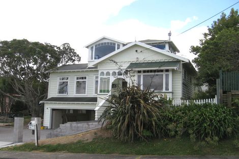 Photo of property in 79 Palmerston Road, Birkenhead, Auckland, 0626