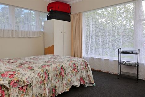 Photo of property in 4247 Great North Road, Glendene, Auckland, 0602