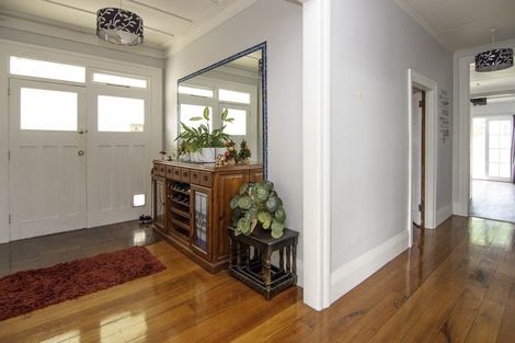 Photo of property in 36 Shamrock Street, Takaro, Palmerston North, 4412