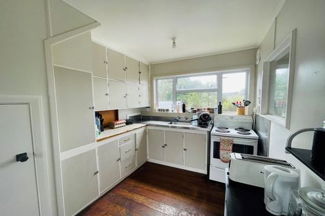 Photo of property in 56 Coates Street, Tawa, Wellington, 5028