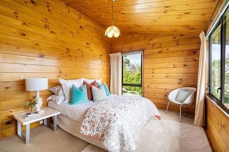 Photo of property in 2a Takarunga Road, Devonport, Auckland, 0624