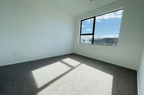 Photo of property in 1b Tui Glen Road, Birkenhead, Auckland, 0626