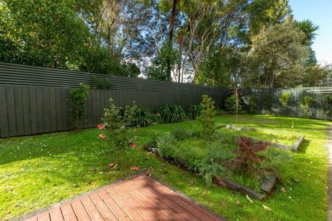 Photo of property in 90 Kawaha Point Road, Kawaha Point, Rotorua, 3010