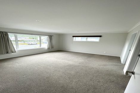 Photo of property in 1359 High Street, Taita, Lower Hutt, 5011