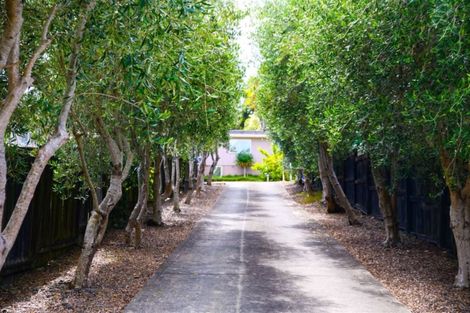 Photo of property in 2/53 Hellyers Street, Birkdale, Auckland, 0626