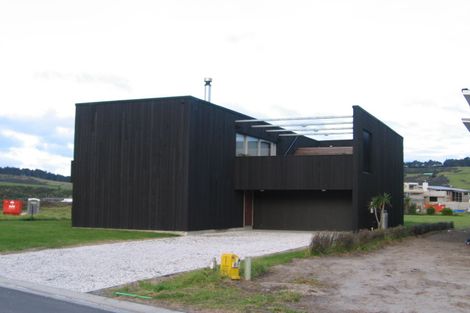 Photo of property in 4 Karahu Lane, Omaha, 0986