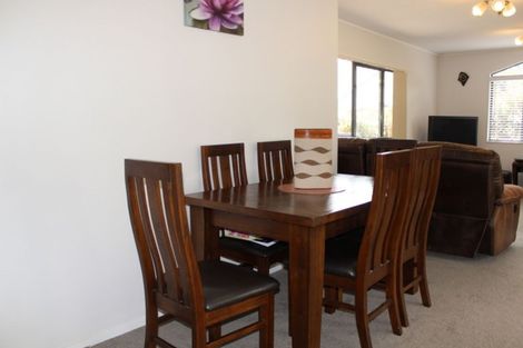 Photo of property in 16 Ridgeway Drive, Te Kamo, Whangarei, 0112