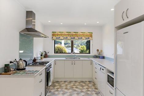 Photo of property in 4 Aplin Terrace, Ngaio, Wellington, 6035