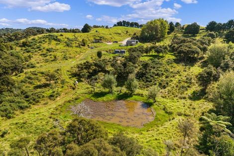 Photo of property in 957 Bull Road, Paparoa, 0193