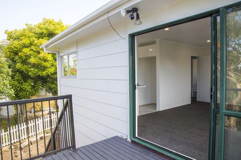 Photo of property in 1/9 Miraka Place, Birkenhead, Auckland, 0626