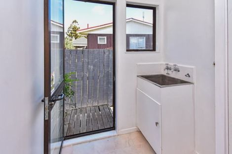 Photo of property in 2/22 Franklin Avenue, Papatoetoe, Auckland, 2024