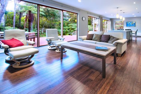 Photo of property in 20b Konini Road, Titirangi, Auckland, 0604