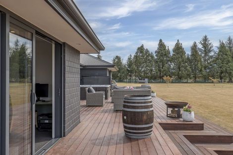 Photo of property in 742 Woodstock Road, Burnt Hill, Oxford, 7495