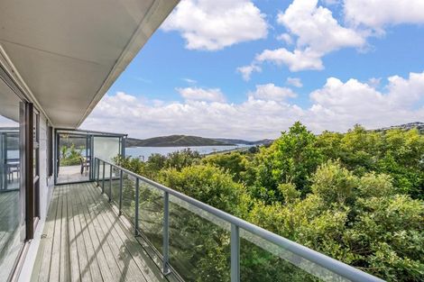 Photo of property in 6 Thurso Grove, Papakowhai, Porirua, 5024