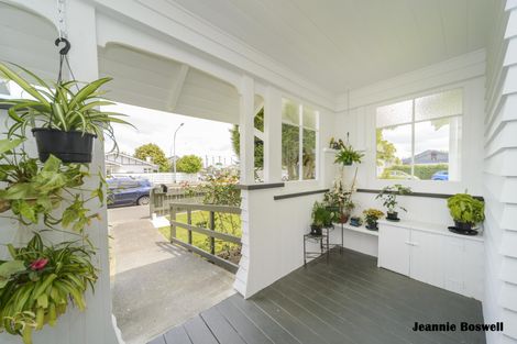 Photo of property in 3 Vivian Street, Palmerston North, 4414