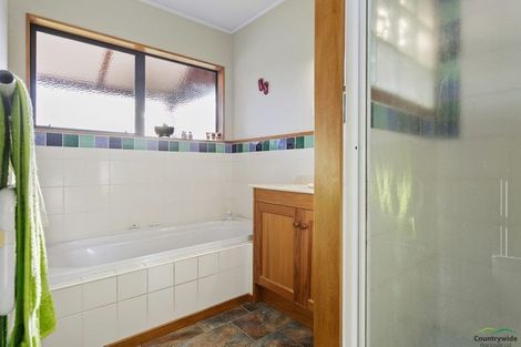 Photo of property in 4 Main Road, Tirau, 3410