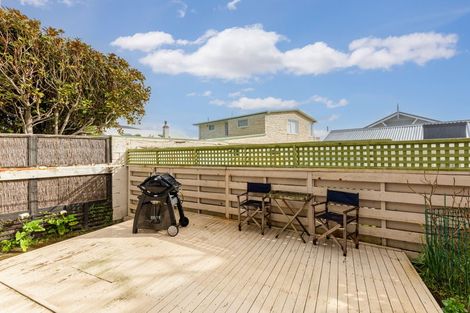 Photo of property in 82 Muritai Road, Eastbourne, Lower Hutt, 5013