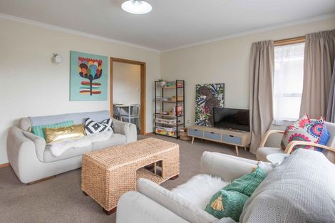 Photo of property in 2/97 Geraldine Street, Edgeware, Christchurch, 8013