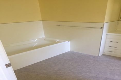 Photo of property in 1a Ogle Crescent, Te Kamo, Whangarei, 0112