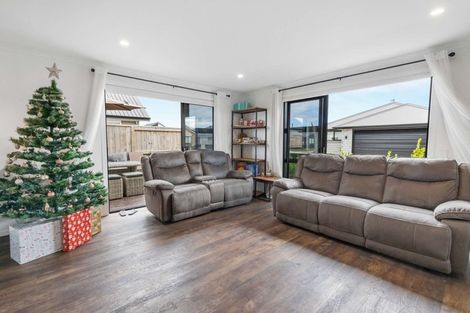 Photo of property in 2 Kaitaka Way, Papamoa, 3118