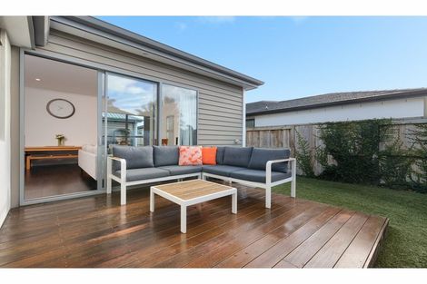 Photo of property in 35 Awatira Drive, Papamoa Beach, Papamoa, 3118