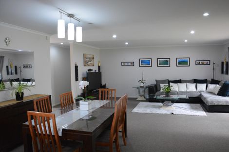 Photo of property in 16c Cyrus Street, Whalers Gate, New Plymouth, 4310