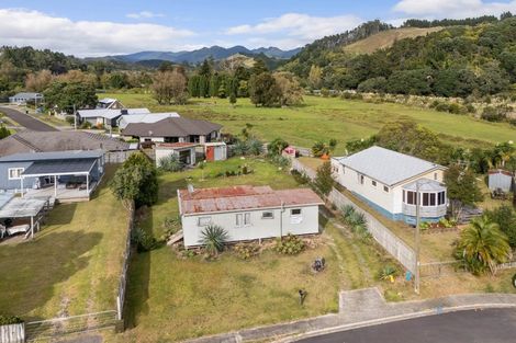Photo of property in 126 Hampton Road, Whangamata, 3620