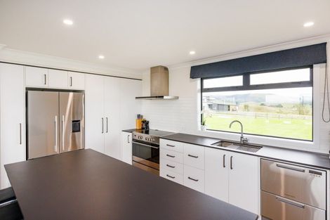 Photo of property in 117 Kingsdale Park Drive, Aokautere, Palmerston North, 4471